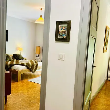 דירה Magnificent Duplex In A Former Palace