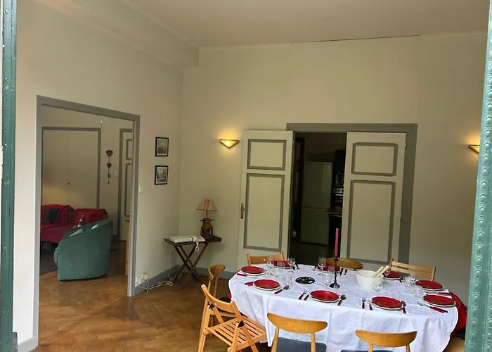 Magnificent Duplex In A Former Palace Appartement